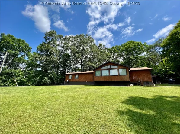 49 Runyon Ln, Forest Hill, WV 24935