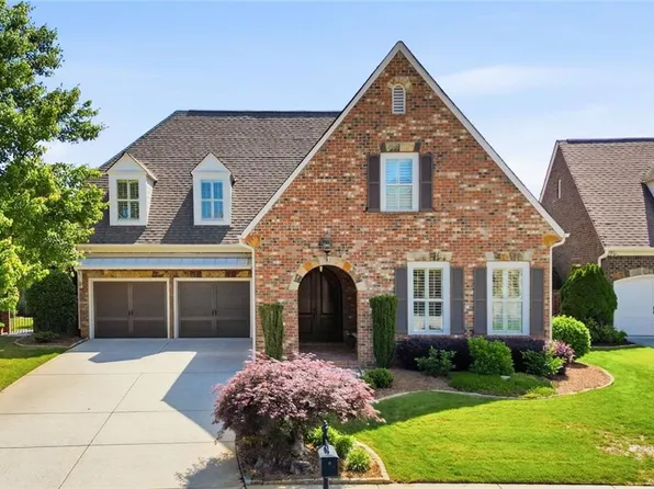 318 Lakeside Trce, Canton, GA 30115