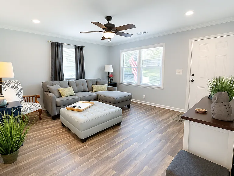3830 Manchester Dr — Photo 13