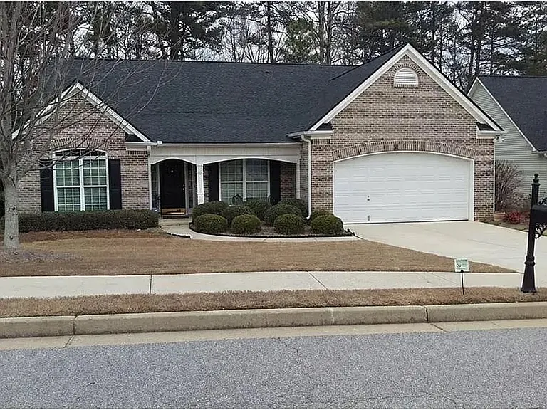 3492 Stoneleigh Run Dr NE — Photo 3