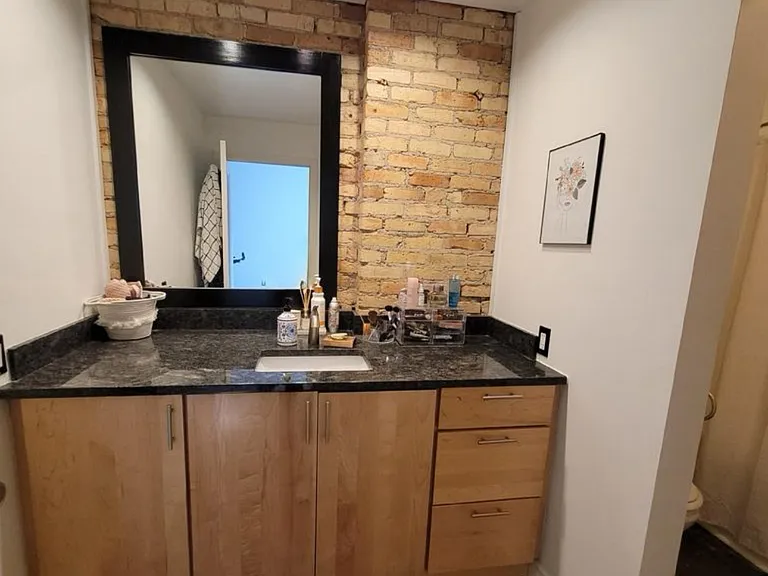 222 S Washington Sq #3 — Photo 24