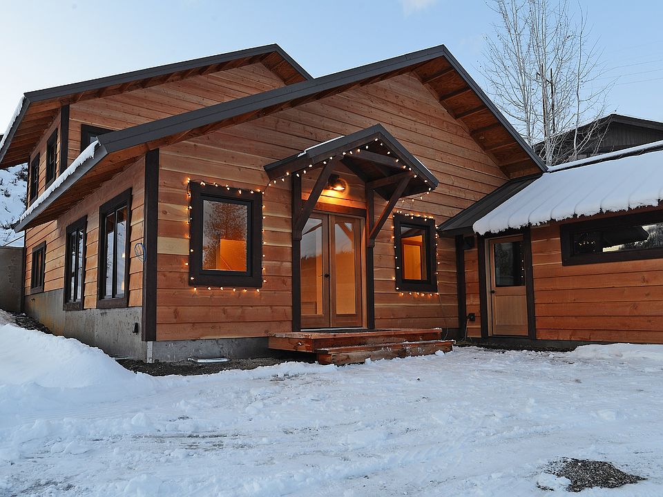 View of house from Village Road