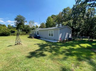 818 Dean Mountain Rd, Cleveland, GA 30528