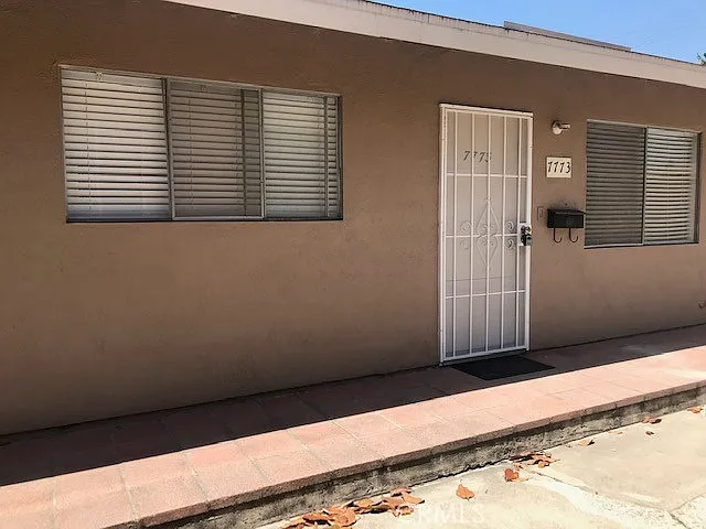 1 bed, 650 sqft, $2,100 — Photo 1