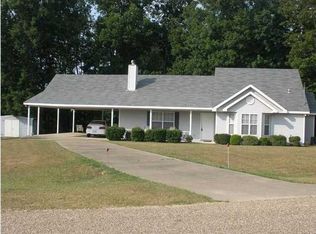 105 Lakeview Ct, Wetumpka, AL 36092