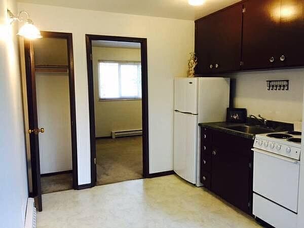 1st image of 2600 NE 125th St APT 6