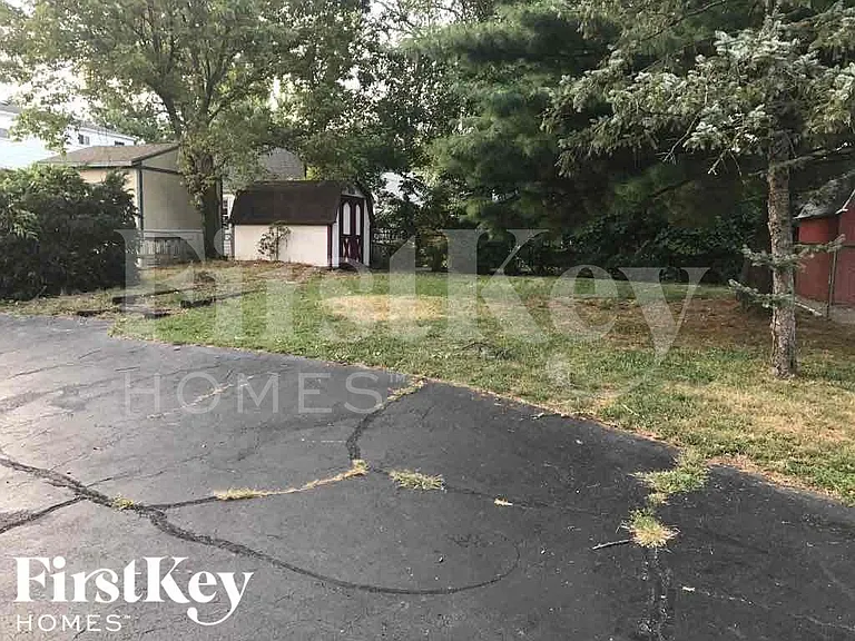 1494 Clovernoll Dr — Photo 20