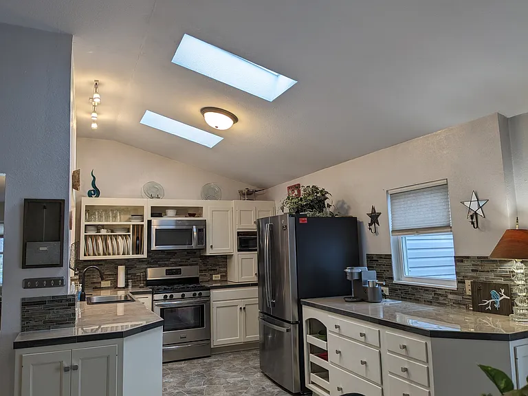 511 Gibbs St — Photo 1