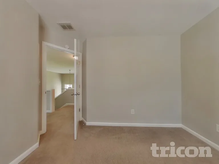 411 Yarrow Way — Photo 16