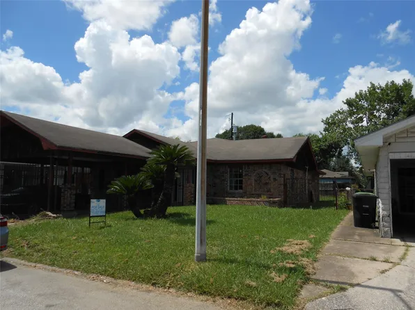 8535 Wiggins St, Houston, TX 77029