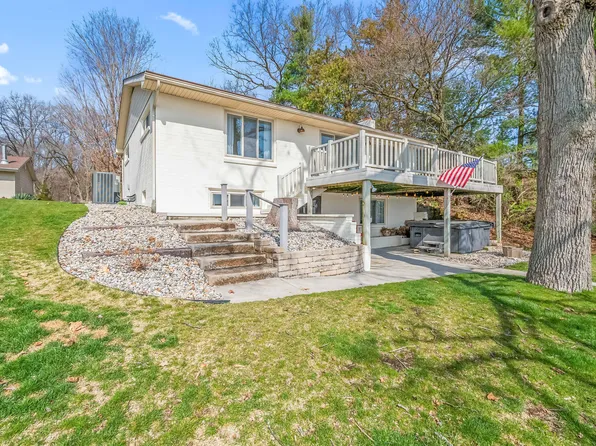 164 Cary Lake Dr, Coldwater, MI 49036