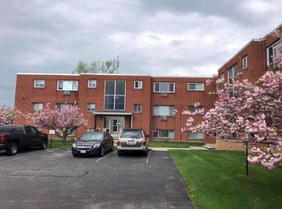 8607 Ridge Rd, North Royalton, OH 44133