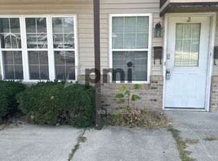 1306 Arthur Ave APT 2, Charleston, IL 61920