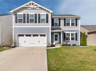 109 Lakeview Cir, Avon Lake, OH 44001