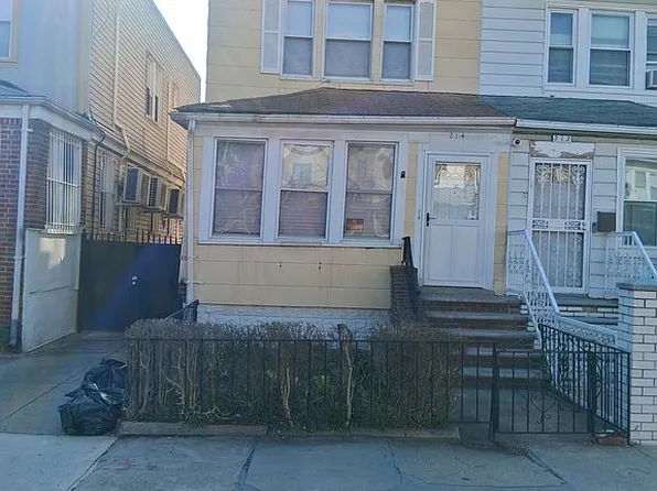 214 E 38th St, Brooklyn, NY 11203