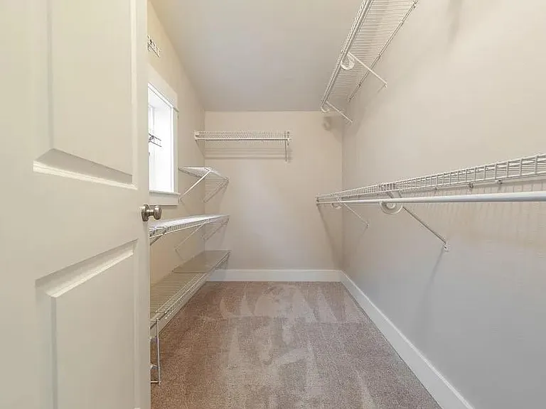 Third floor: 2nd bedroom's walking closet