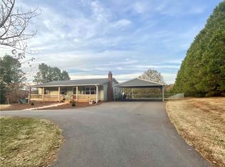 124 Cain Rd, Fair Play, SC 29643