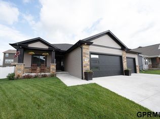 1600 W Avalanche Rd, Lincoln, NE 68521