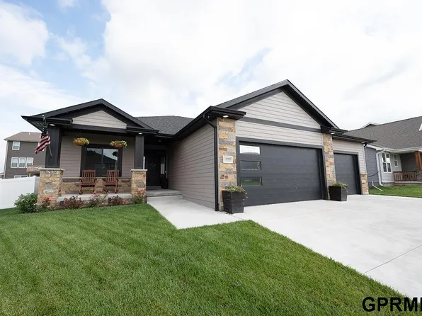 1600 W Avalanche Rd, Lincoln, NE 68521