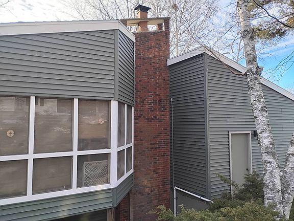 4th image of 713 Hillside Ter