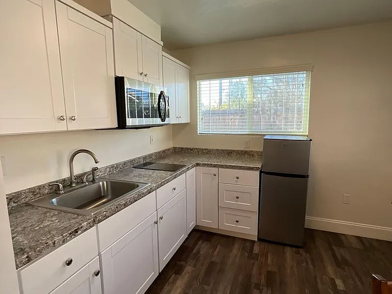 3074 E Terrace Ave — Photo 2