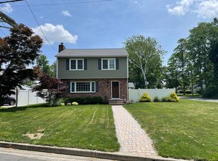 800 Beechwood Ave, Middlesex, NJ 08846