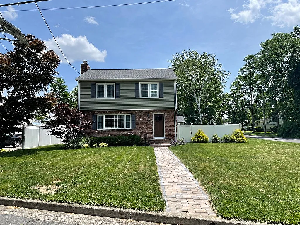 800 Beechwood Ave photo 1