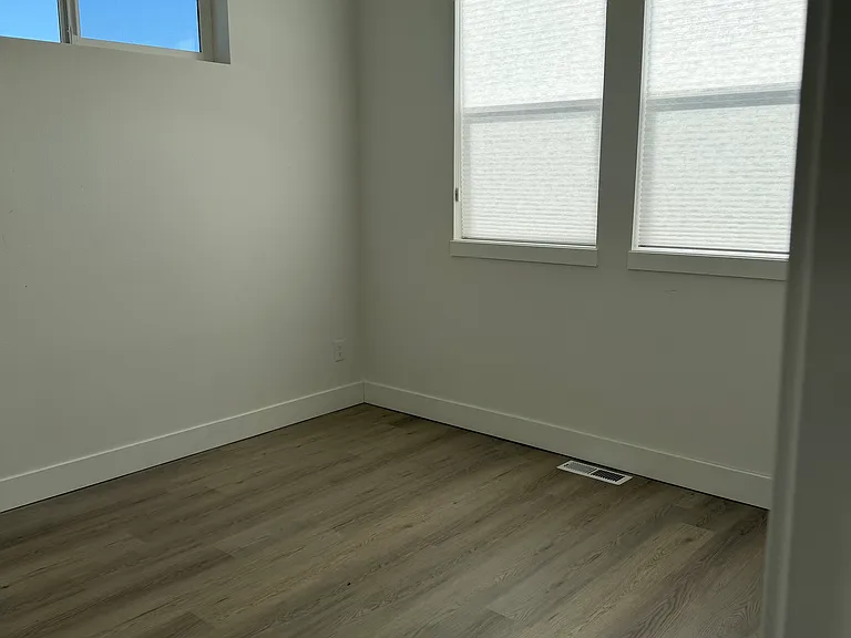 28371 S Barlow Rd — Photo 11