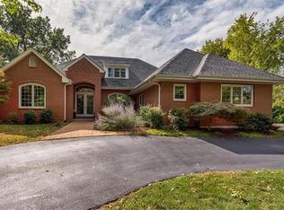 14 Stacy Dr, Saint Louis, MO 63132