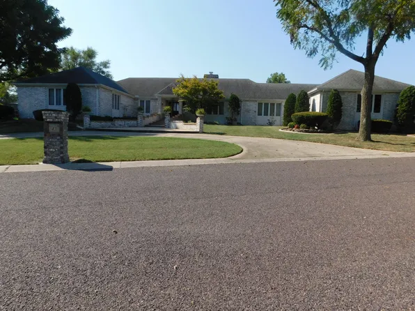 43 Plymouth Hills Drive, Monett, MO 65708