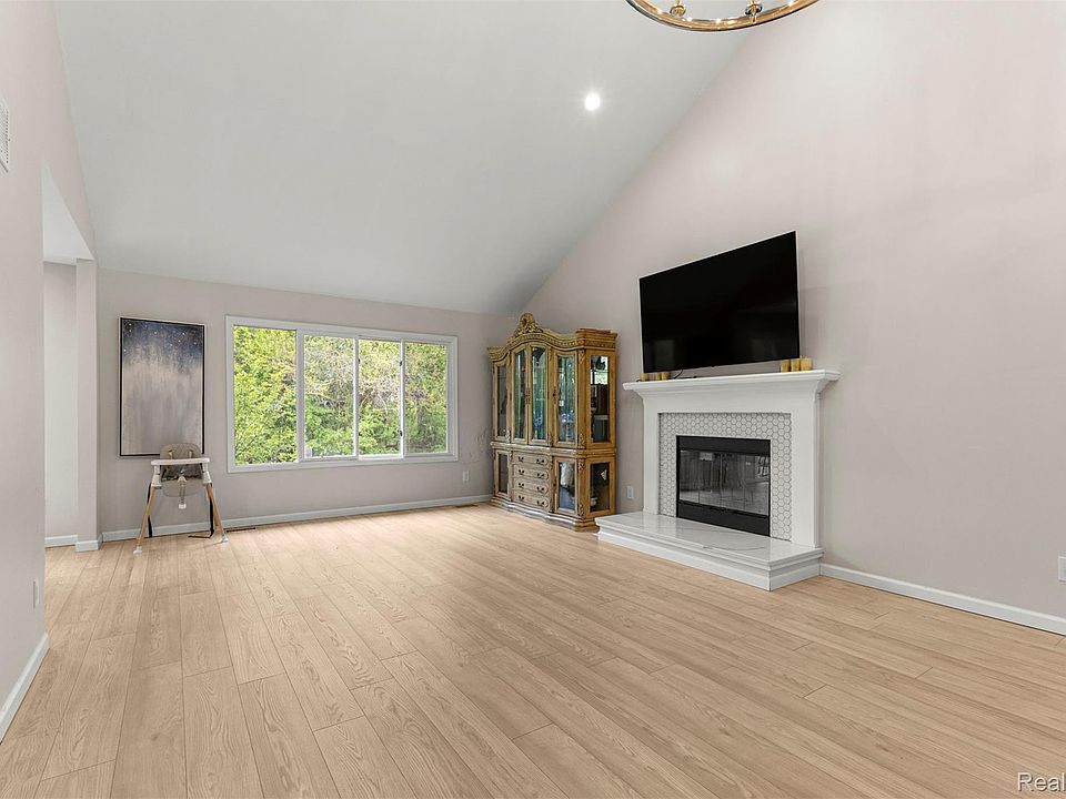 7978 Hoffman Dr, photo 10