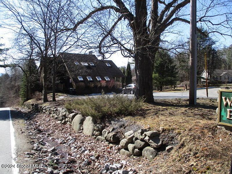 5th image of 3 Lakeview Hill Road