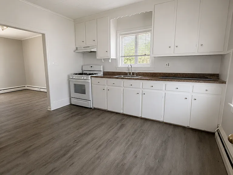 3 Edgemond St #3W — Photo 5