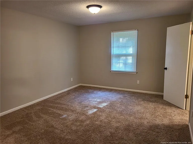 910 Miller Ave #910 — Photo 7