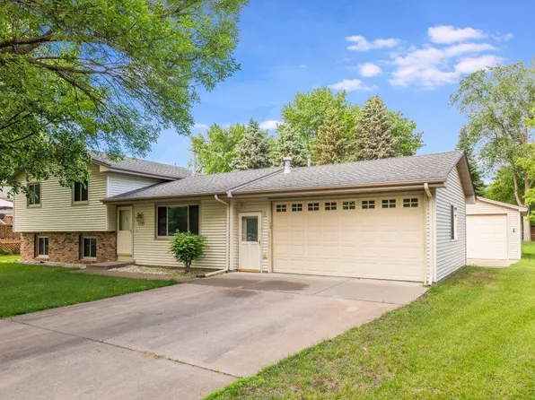 11234 Quebec Ln N, Champlin, MN 55316