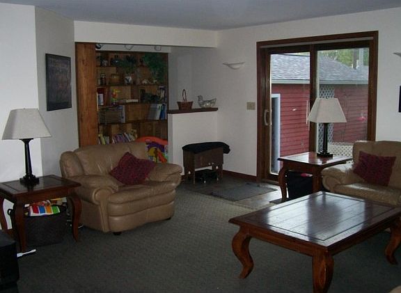 2nd image of 812 Hiatt Ave