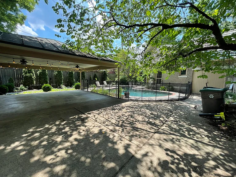 1835 Overton Park Ave — Photo 25