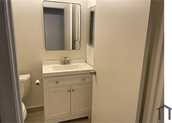 21390 Millbrook Ct — Photo 11