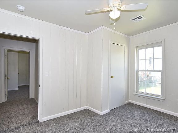 5th image of 535 E Oak St