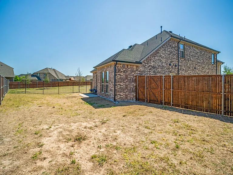 729 Jessica Lynn Ln — Photo 24