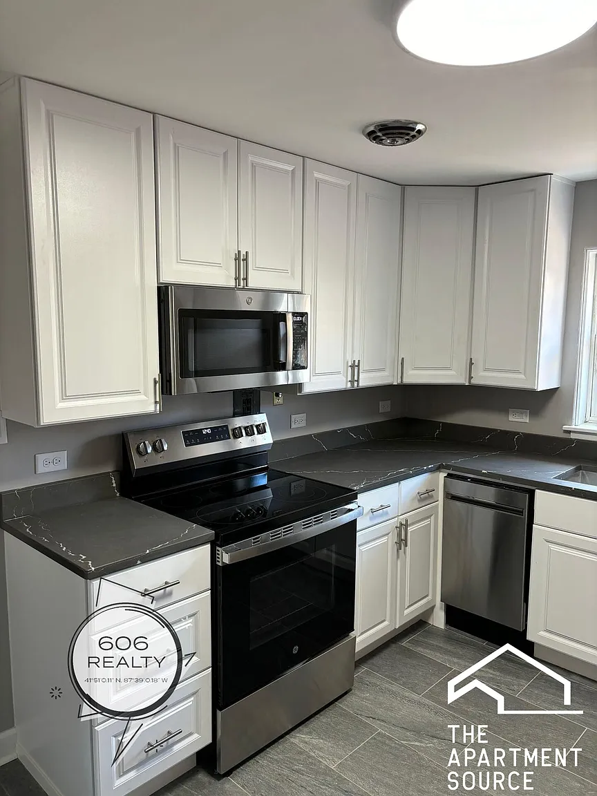 3112 Calwagner St #2E photo 1