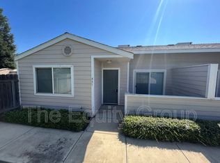 457 N Park St, Visalia, CA 93291