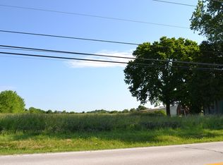 37W142 Hopps Rd, Elgin, IL 60124