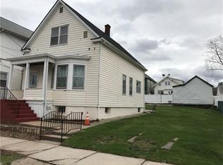 7 Grant Ave, Carteret, NJ 07008