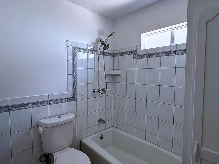 1542 Ricardo St #A — Photo 20