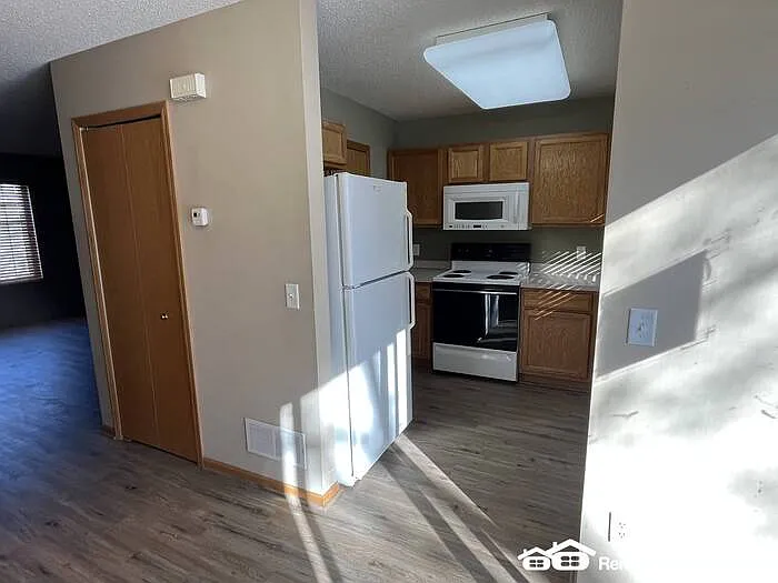 16477 Timber Crest Dr SE — Photo 4