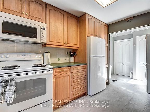 5th image of 45 Brook Rd