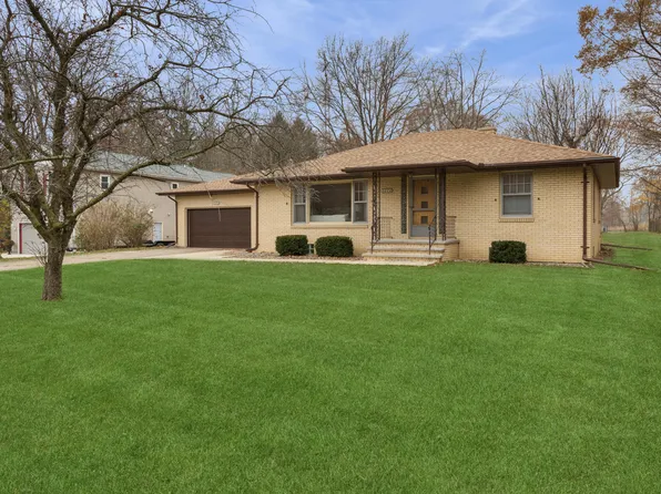 2272 Washington Ave, Saint Joseph, MI 49085