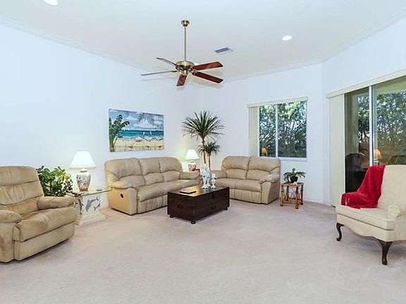 5th image of 7104 Coachlight St
