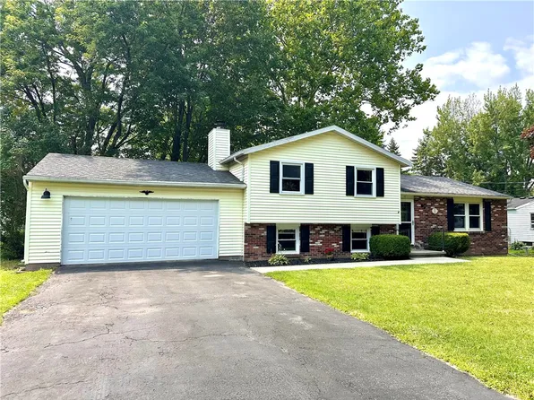 17 Shelly Rd, Livonia, NY 14487